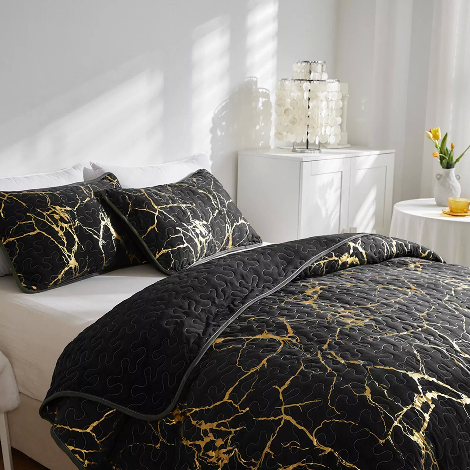 Exquisite Quilted bedspread and pillowcovers set: Experience Pure Comfort - Queen size Price