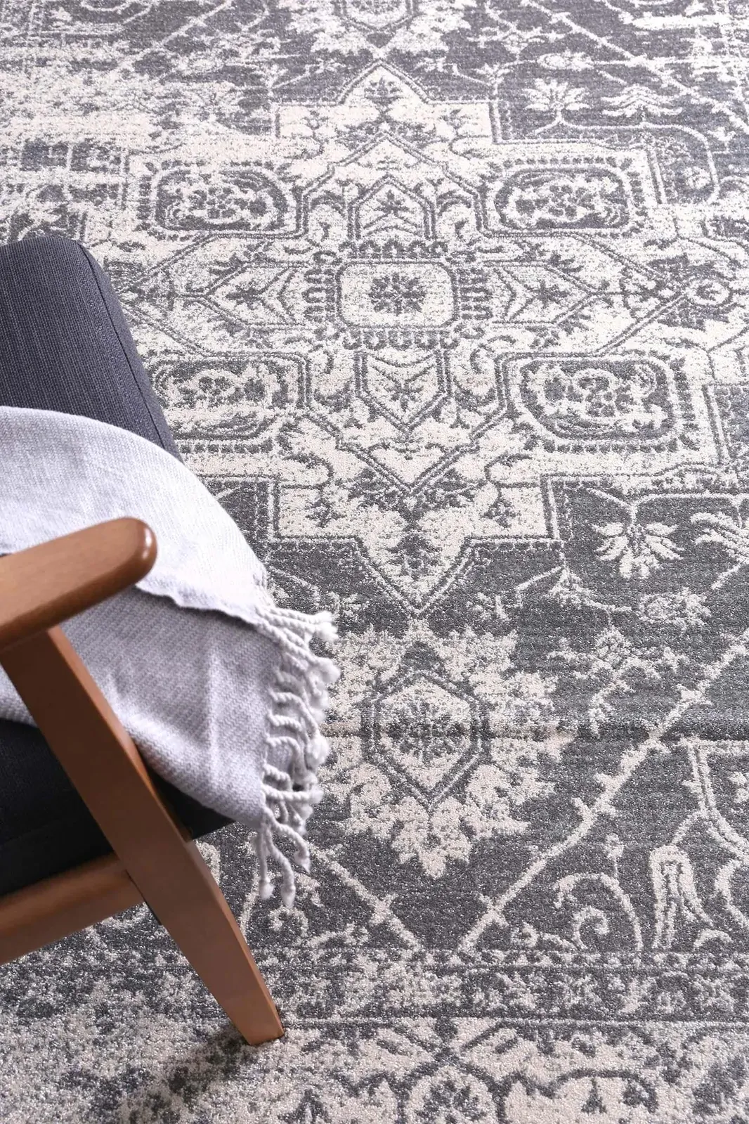 delicate-audrey-ivory-grey-rug 160x230 Price