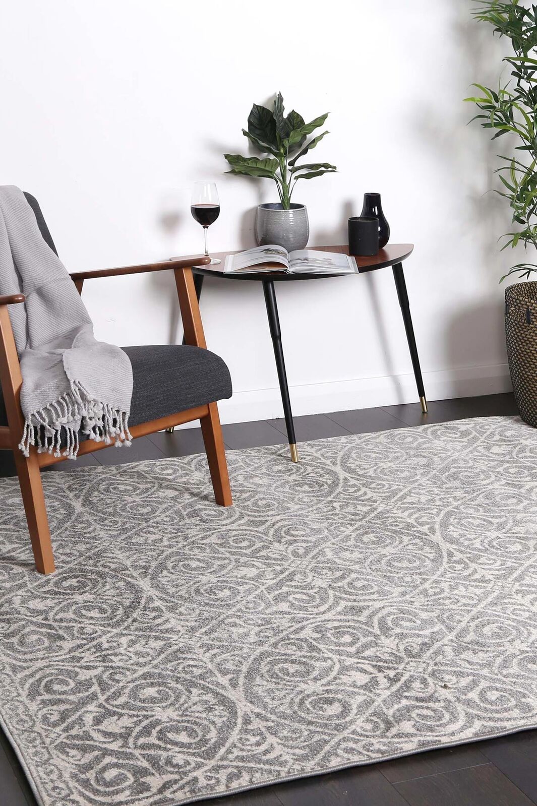 delicate-katherine-grey-ivory-rug 240x330 Price