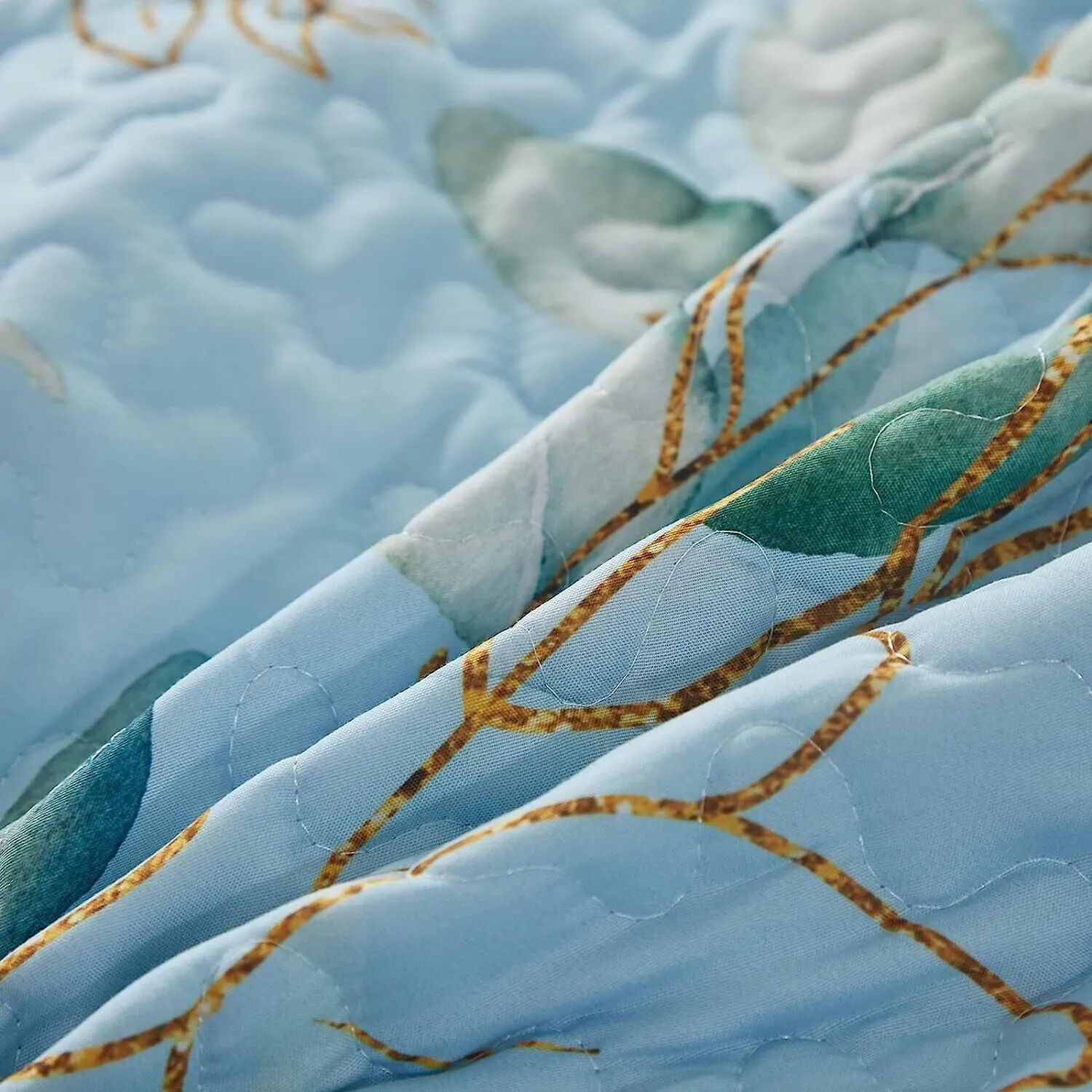Heavenly Quilted coverlet and pillowcovers set: Cozy and Warm - Queen size Price