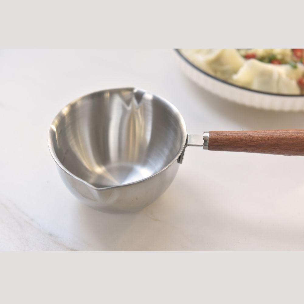 304 Stainless Steel Oil Poured Pot With Wood Handle 200ml Price