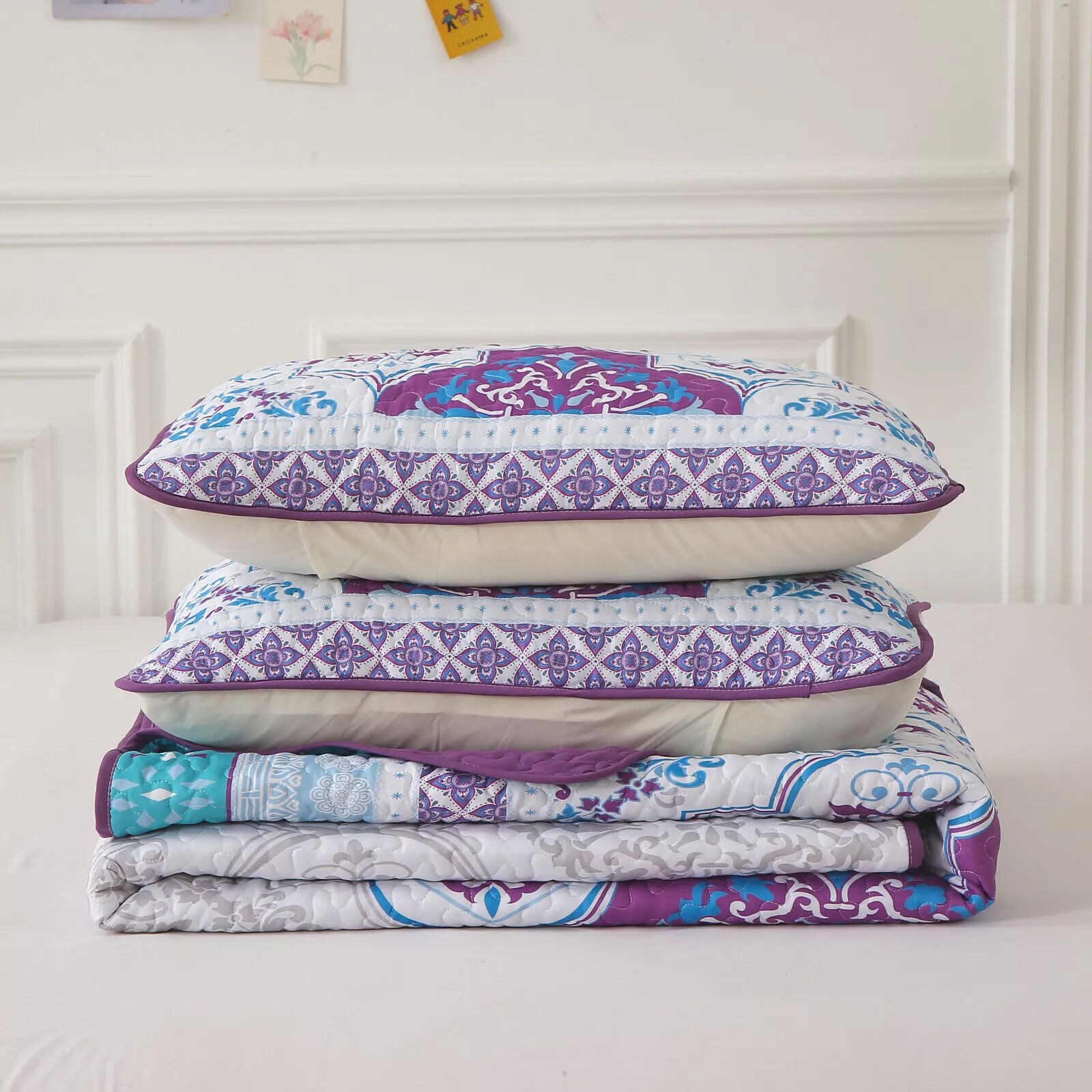 Handsome Quilted Bedspread and Pillowcases Set: Strong, Sturdy, and Stylish - Queen size Price
