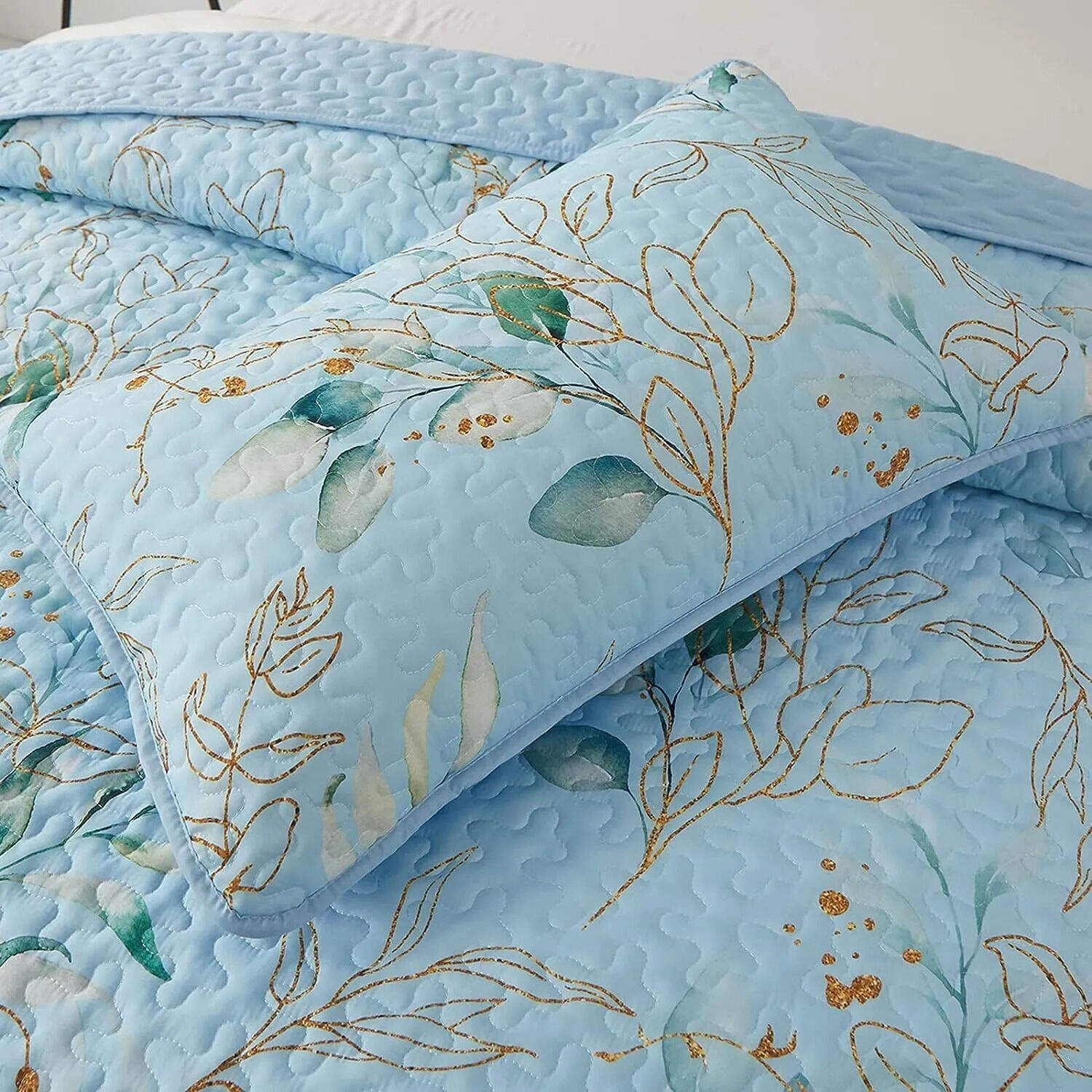 Heavenly Quilted coverlet and pillowcovers set: Cozy and Warm - Queen size Price