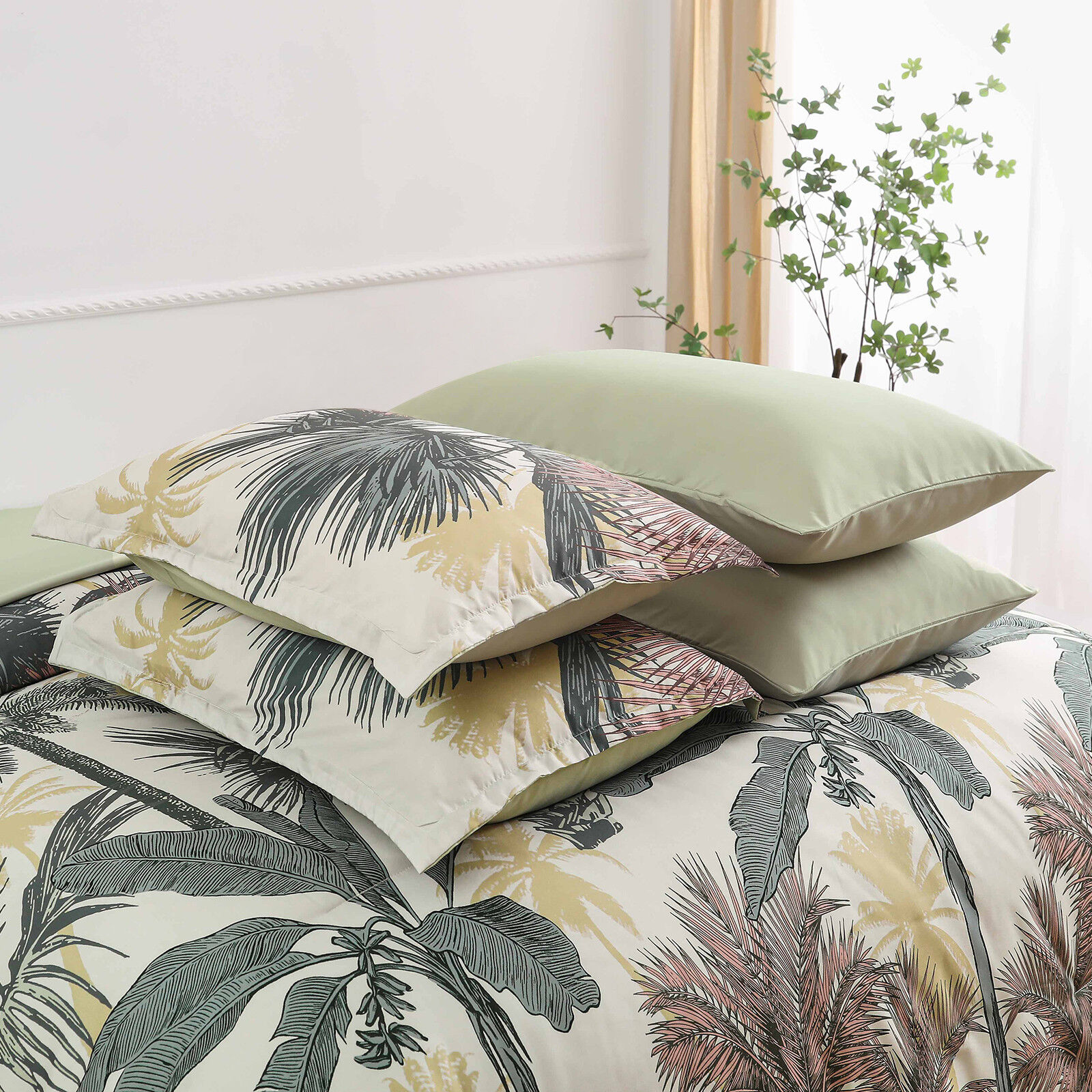 Soft Floral Leaf Comforter Set, King Size, Warm Quilted Bedding with Pillowcases Price