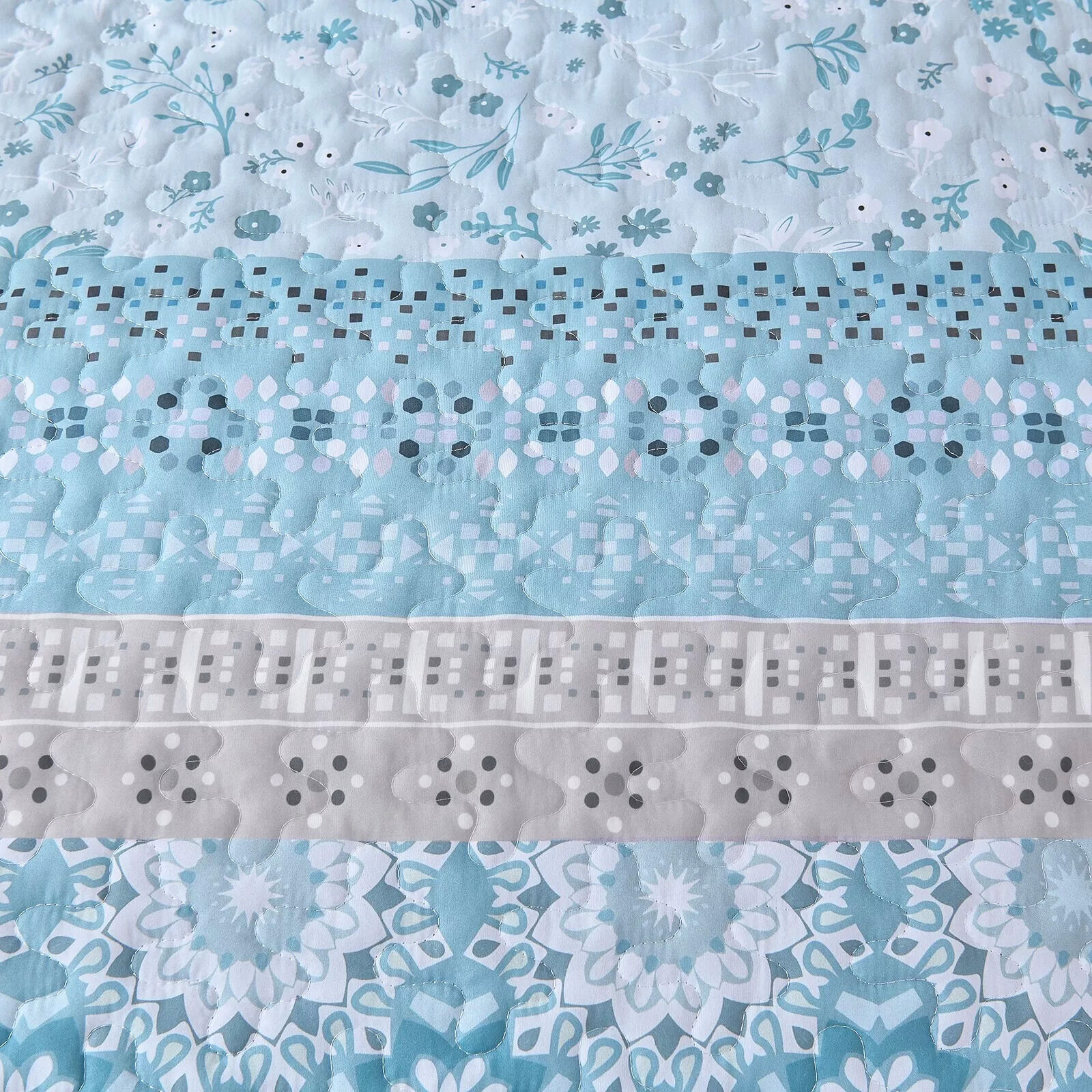 Peaceful Quilted coverlet and pillowcovers set: Relax and Unwind - Queen size Price