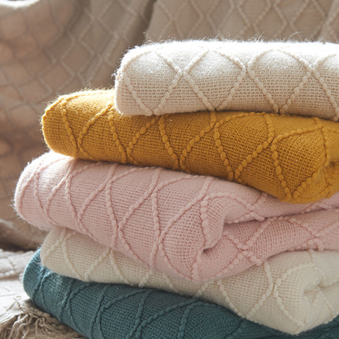 Textured Knitted Throw Blanket Warm Cozy Woven Cover Couch Bed Sofa Home Decor with Tassels Price