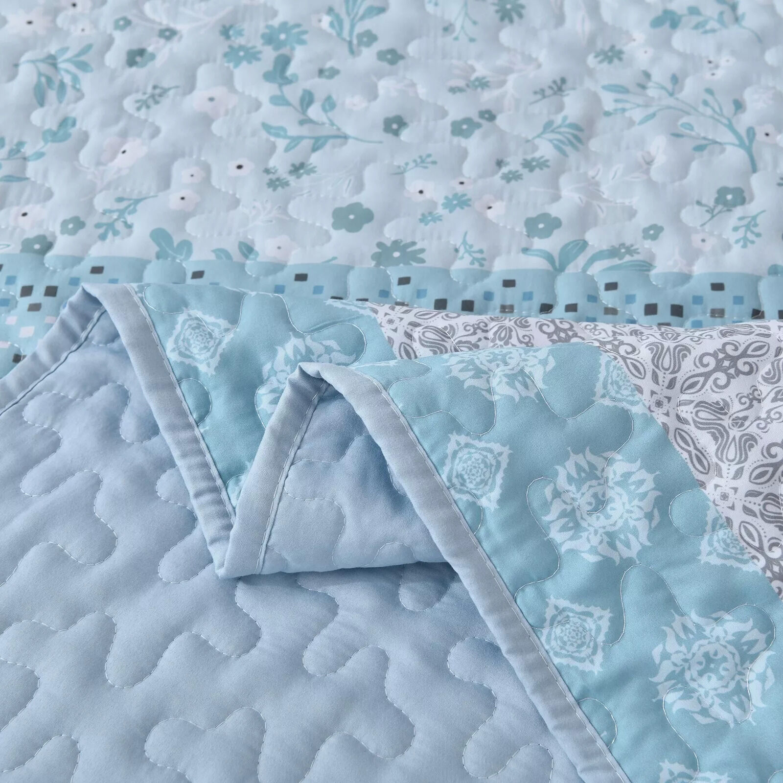 Peaceful Quilted coverlet and pillowcovers set: Relax and Unwind - Queen size Price