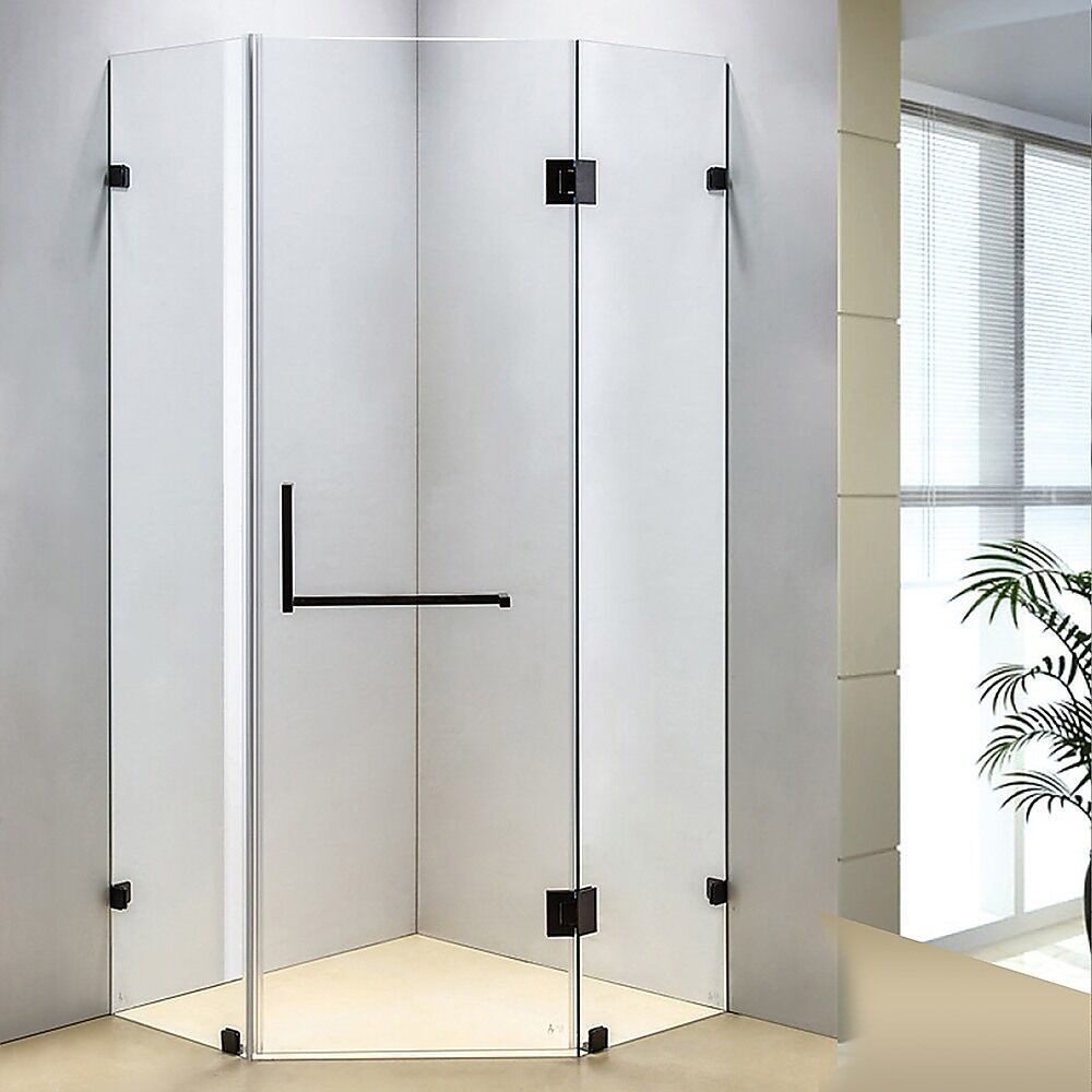 Frameless 10mm Glass Shower Screen By Della Francesca Frameless 10mm Glass Shower Screen By Della Francesca