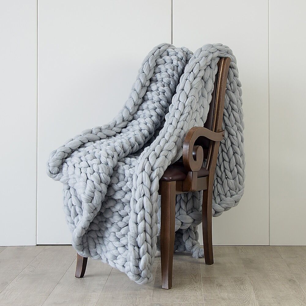 Hand Knitted Chunky Blanket Thick Acrylic Yarn Blanket Home Decor Throw Rug Hand Knitted Chunky Blanket Thick Acrylic Yarn Blanket Home Decor Throw Rug