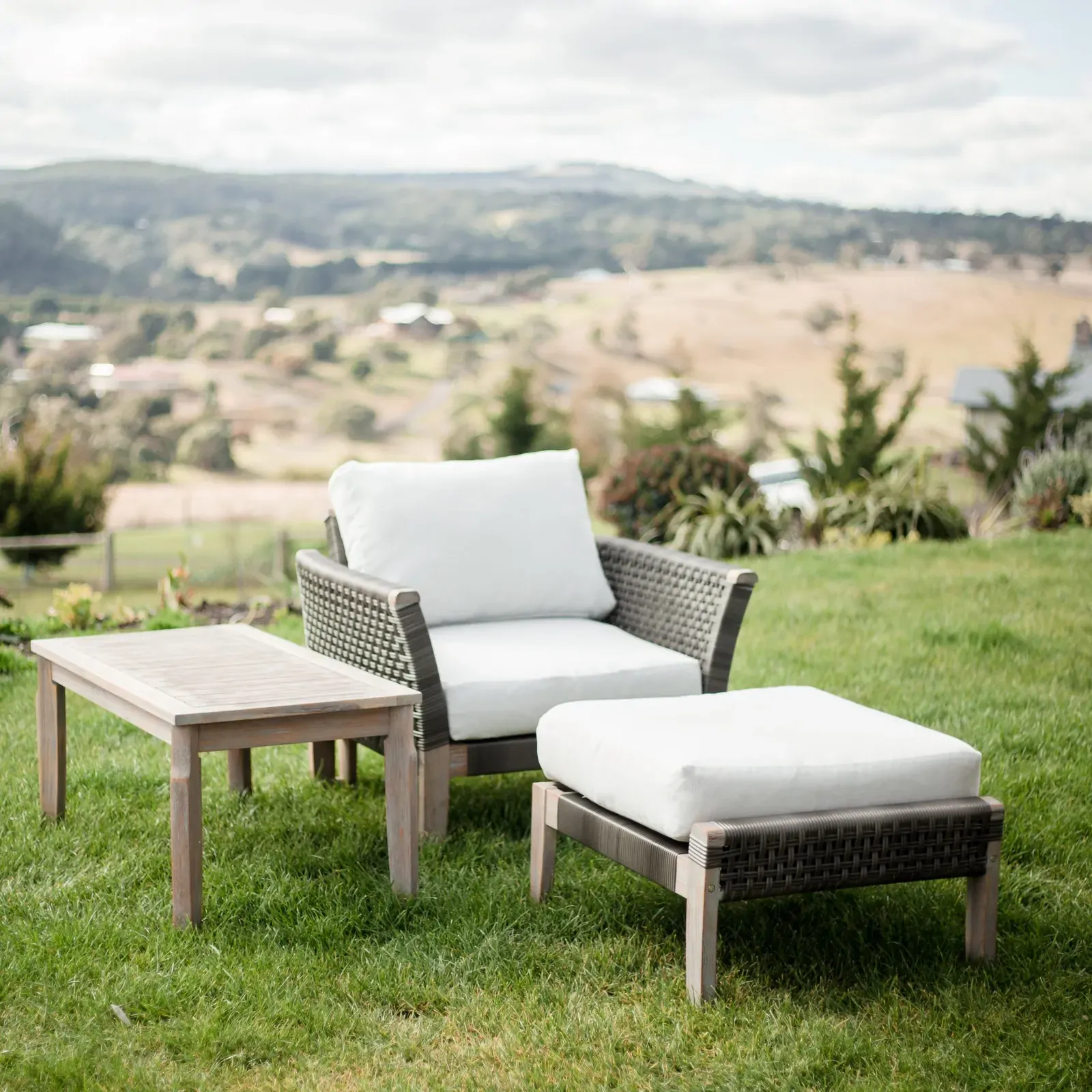 Paradise 3 piece setting Paradise 3 piece setting