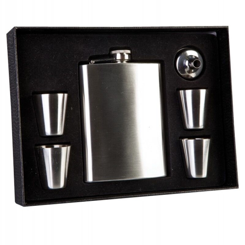 Flask Set with Four Shot Glasses Flask Set with Four Shot Glasses