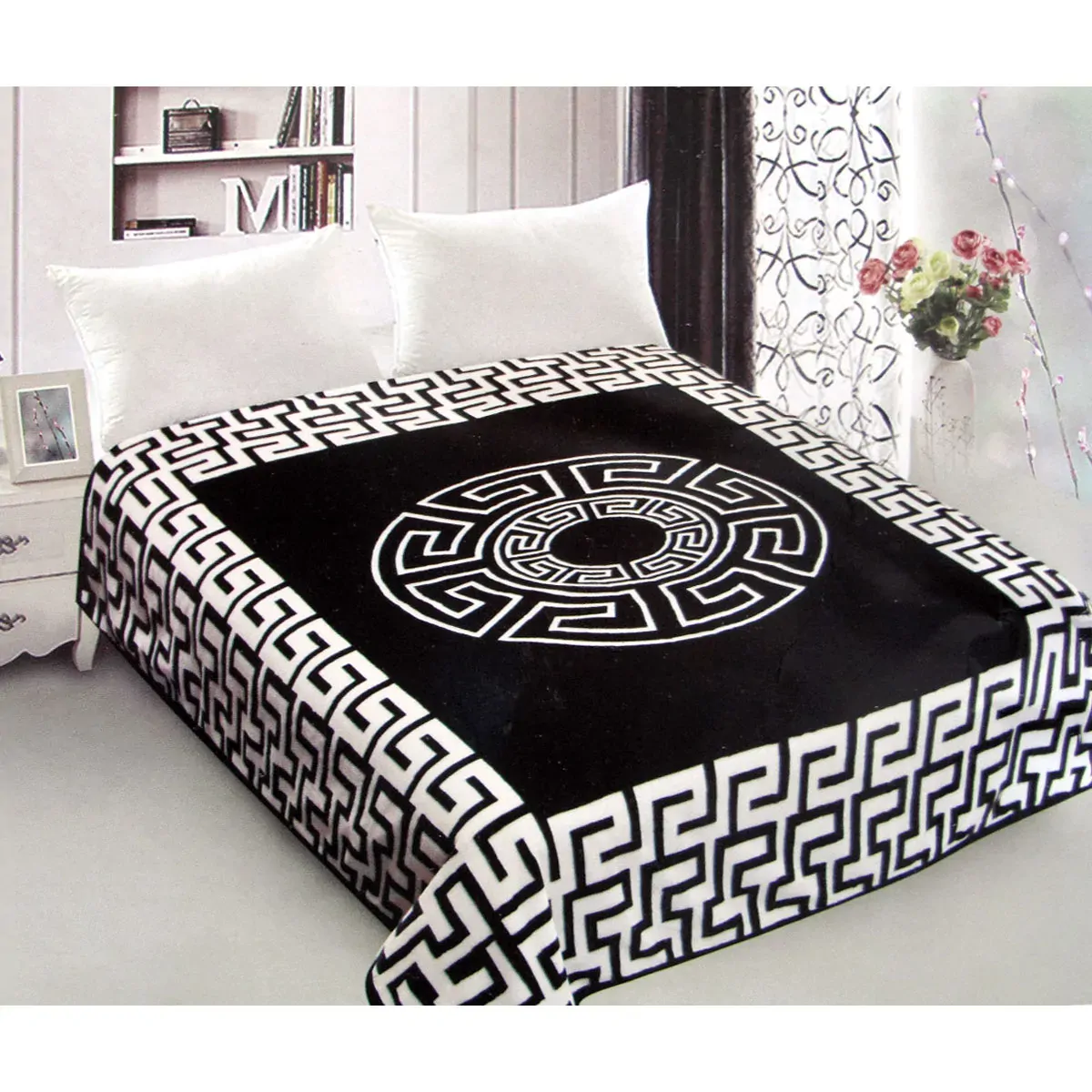 800GSM Luxury Reversible Mink Blanket Greek Key Black Queen 200 x 240 cm 800GSM Luxury Reversible Mink Blanket Greek Key Black Queen 200 x 240 cm