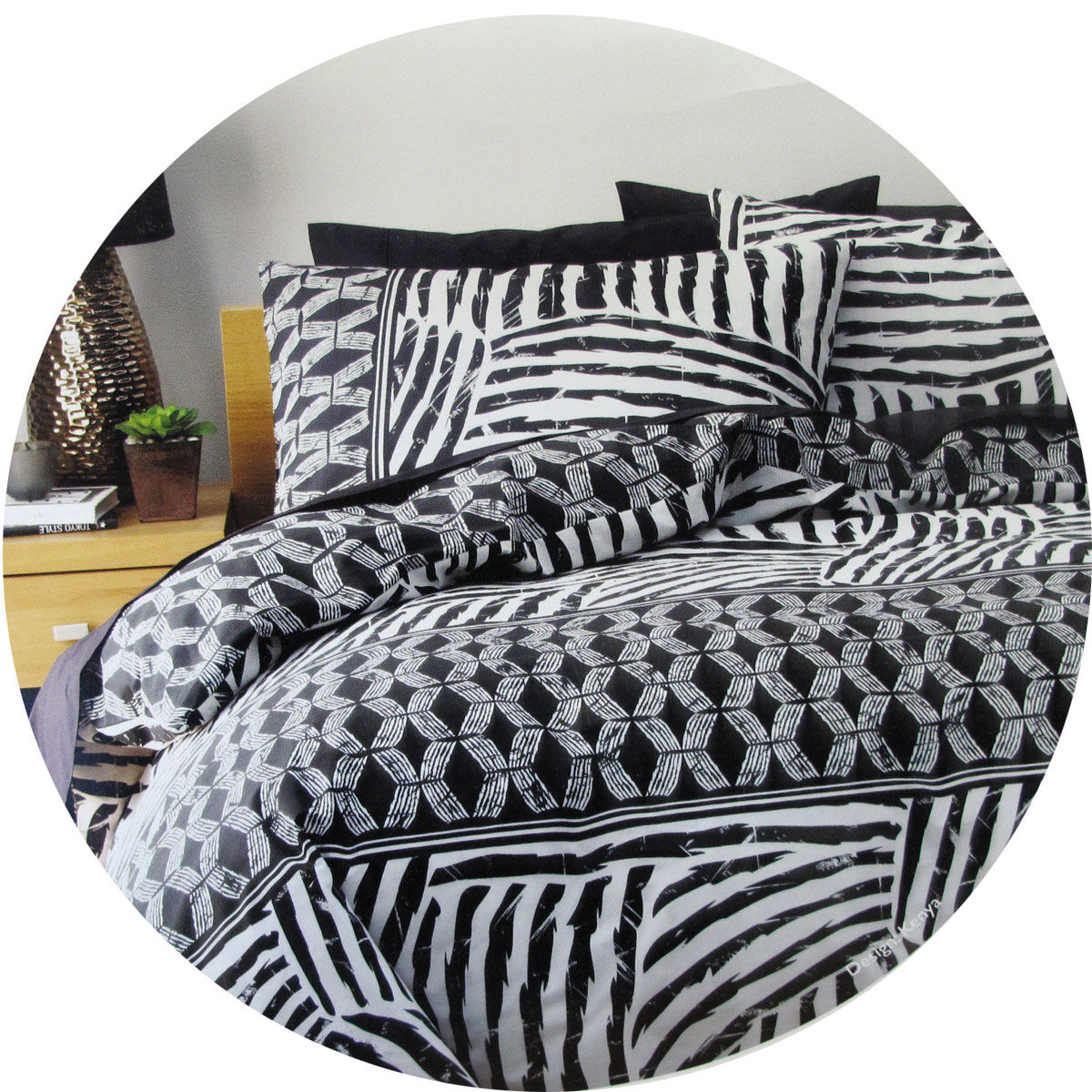 Homeport Kenya Black Printed Geometric Quilt Cover Set Double Homeport Kenya Black Printed Geometric Quilt Cover Set Double