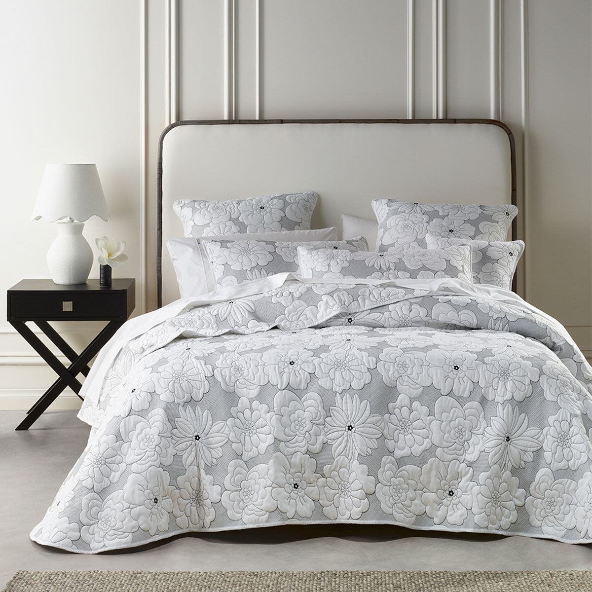 Bianca Leona White 4 Pcs Bedspread Set Queen Bianca Leona White 4 Pcs Bedspread Set Queen