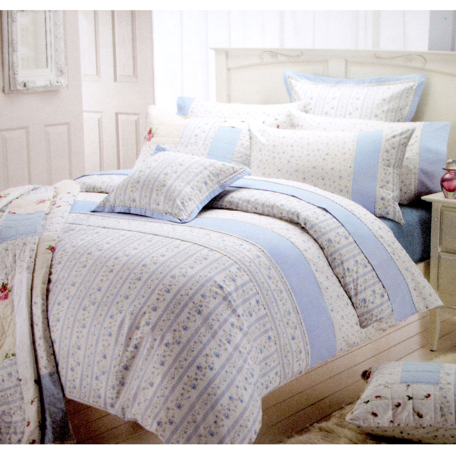 225TC Ashby Rose Blue Quilt Cover Set KING 225TC Ashby Rose Blue Quilt Cover Set KING