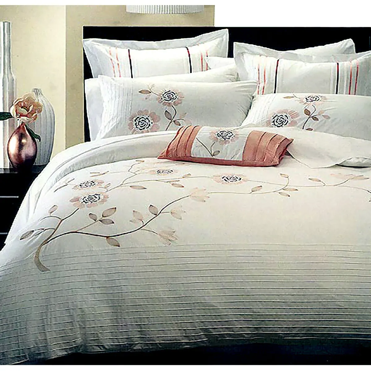 Sarah Polyester Cotton Quilt Cover Set Queen Sarah Polyester Cotton Quilt Cover Set Queen
