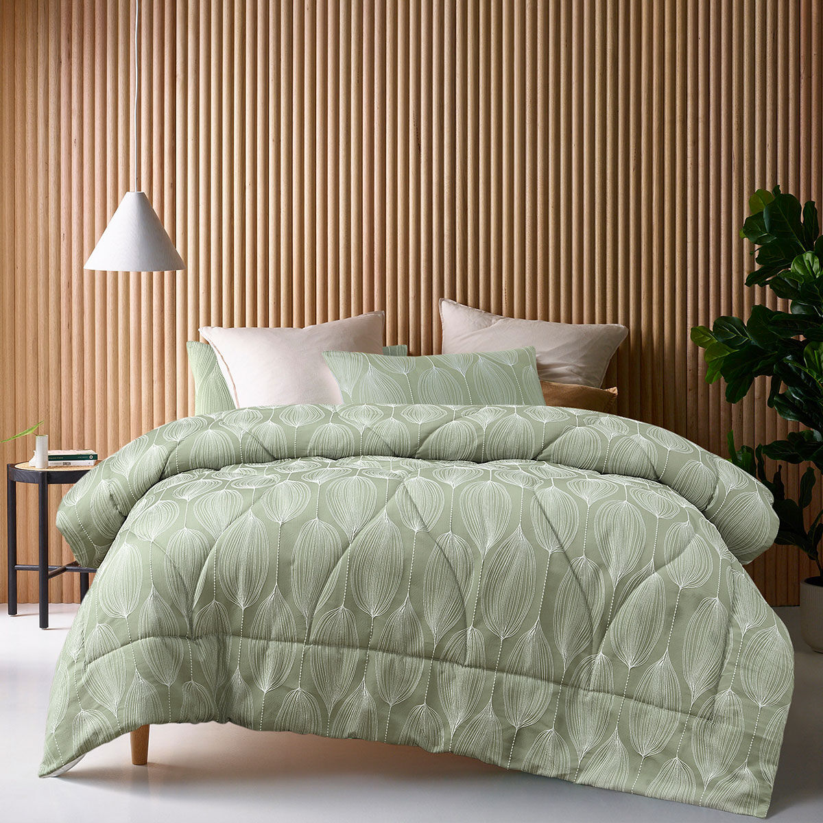 Accessorize Leaf 3 Piece Jacquard Comforter Set Queen Accessorize Leaf 3 Piece Jacquard Comforter Set Queen