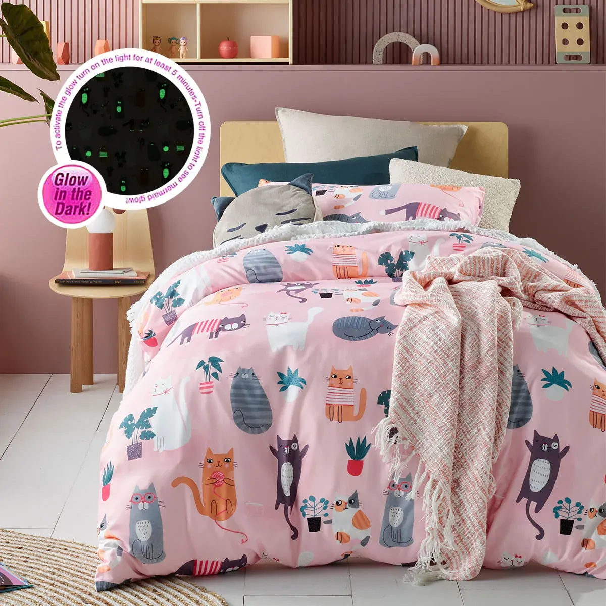 Happy Kids Miaow Glow in the Dark Quilt Cover Set Single Happy Kids Miaow Glow in the Dark Quilt Cover Set Single