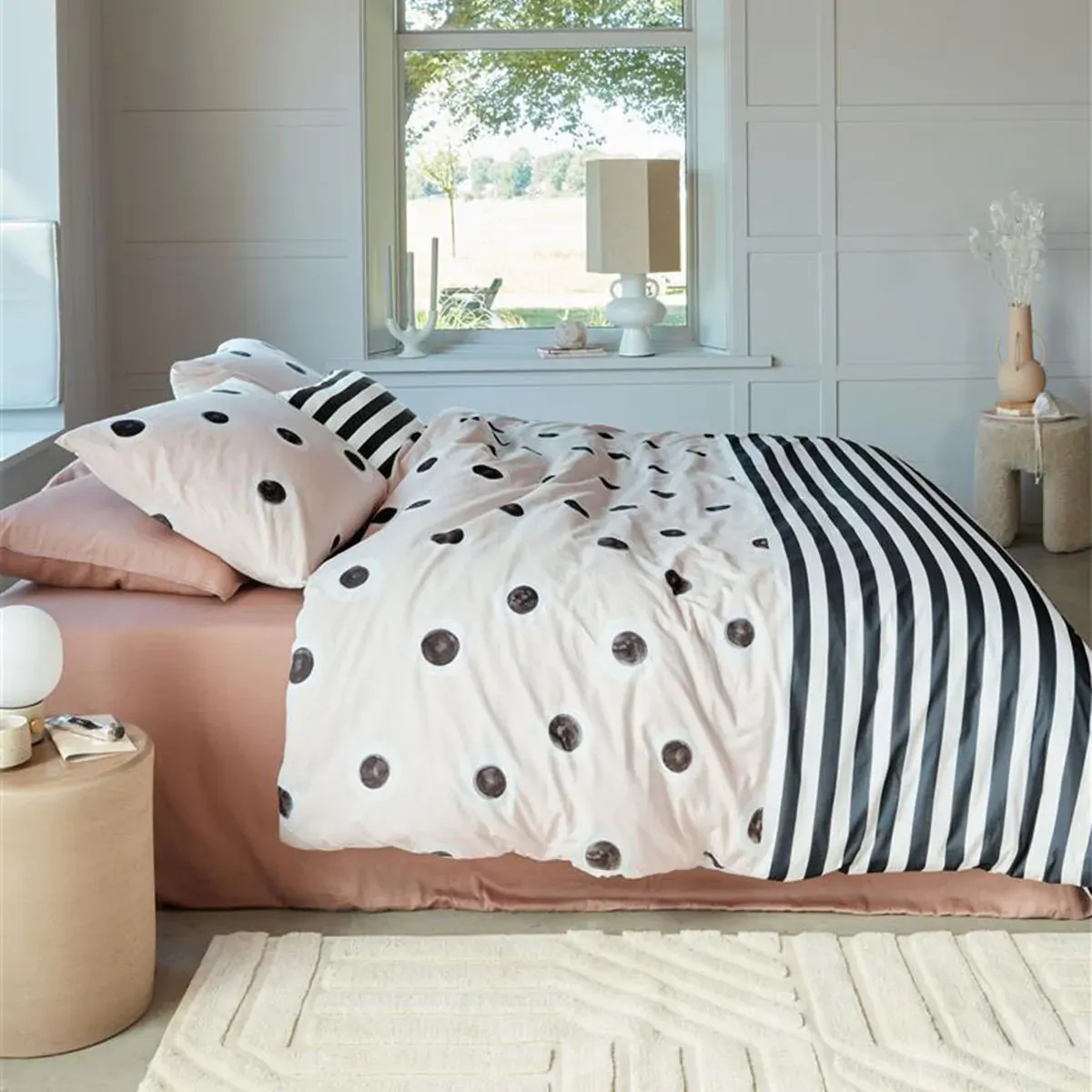 Stripe and Eye Natural Cotton Quilt Cover Set King Stripe and Eye Natural Cotton Quilt Cover Set King