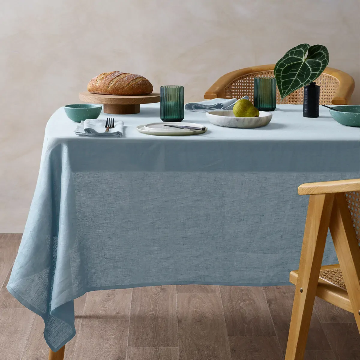 Vintage Design Homewares White French Linen Tablecloth 150cm x 230cm Vintage Design Homewares White French Linen Tablecloth 150cm x 230cm