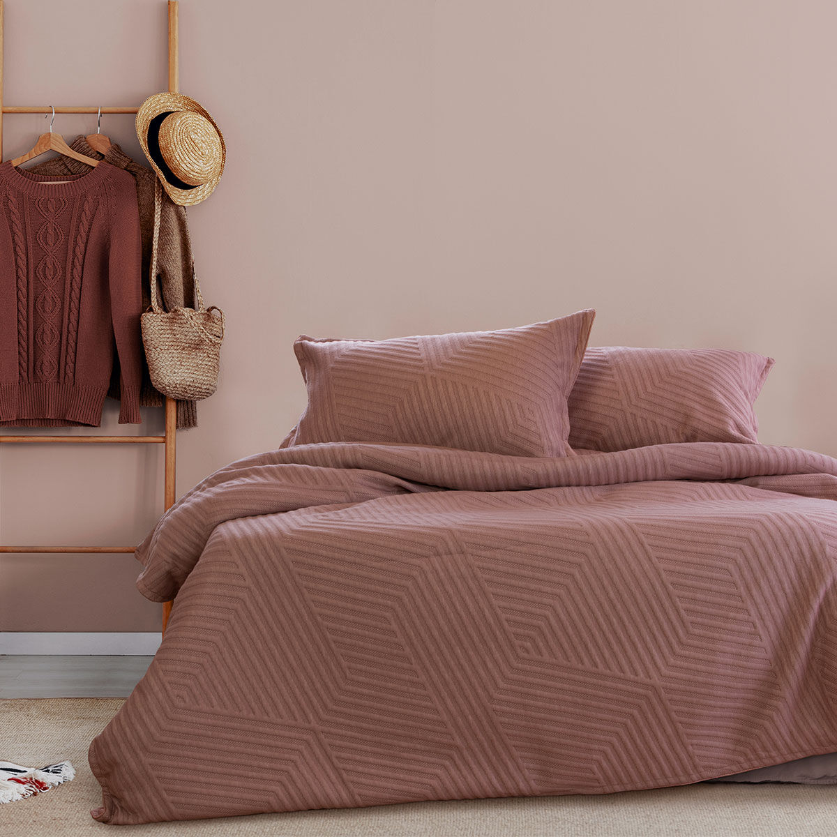 Ardor Alton Burlwood Jacquard Embossed Texture Geo Quilt Cover Set King Ardor Alton Burlwood Jacquard Embossed Texture Geo Quilt Cover Set King
