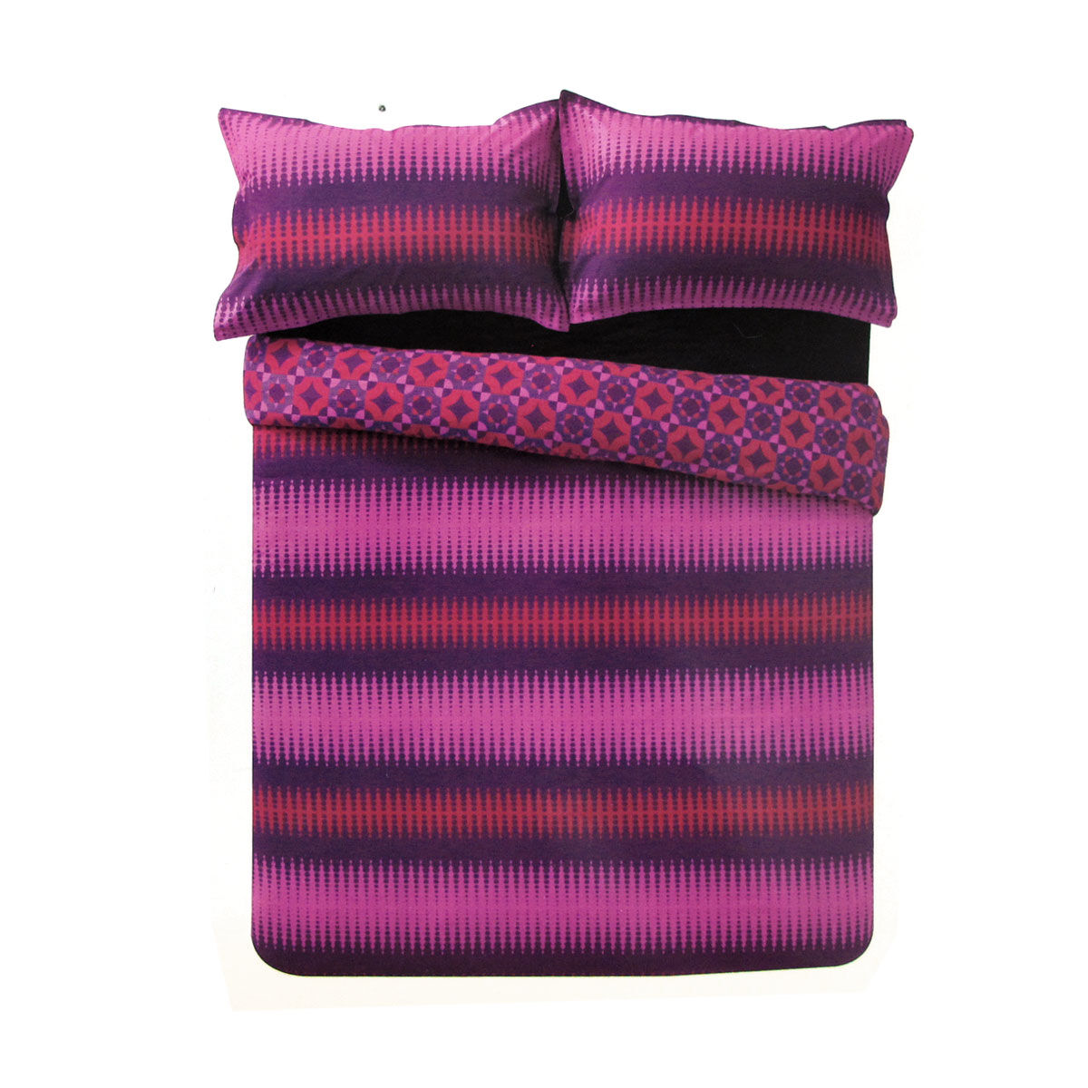 Apartmento Miami Magenta Reversible Polyester Cotton Quilt Cover Set King Apartmento Miami Magenta Reversible Polyester Cotton Quilt Cover Set King
