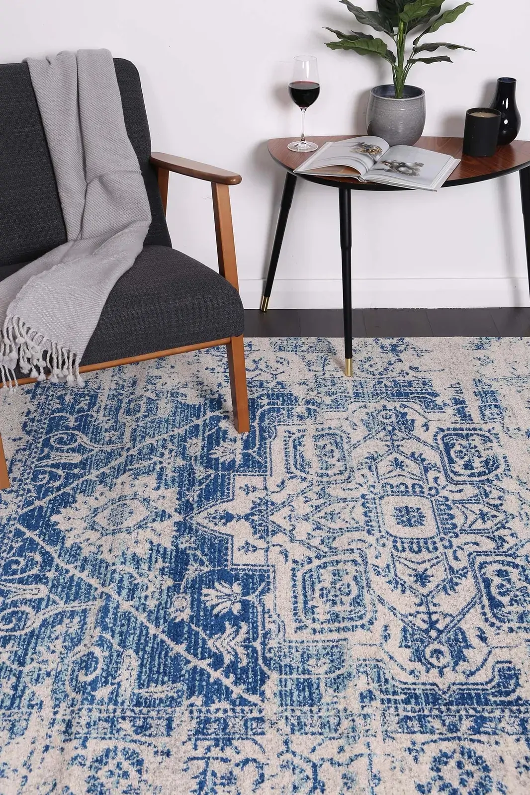 delicate-audrey-ivory-navy-rug 200x290 delicate-audrey-ivory-navy-rug 200x290