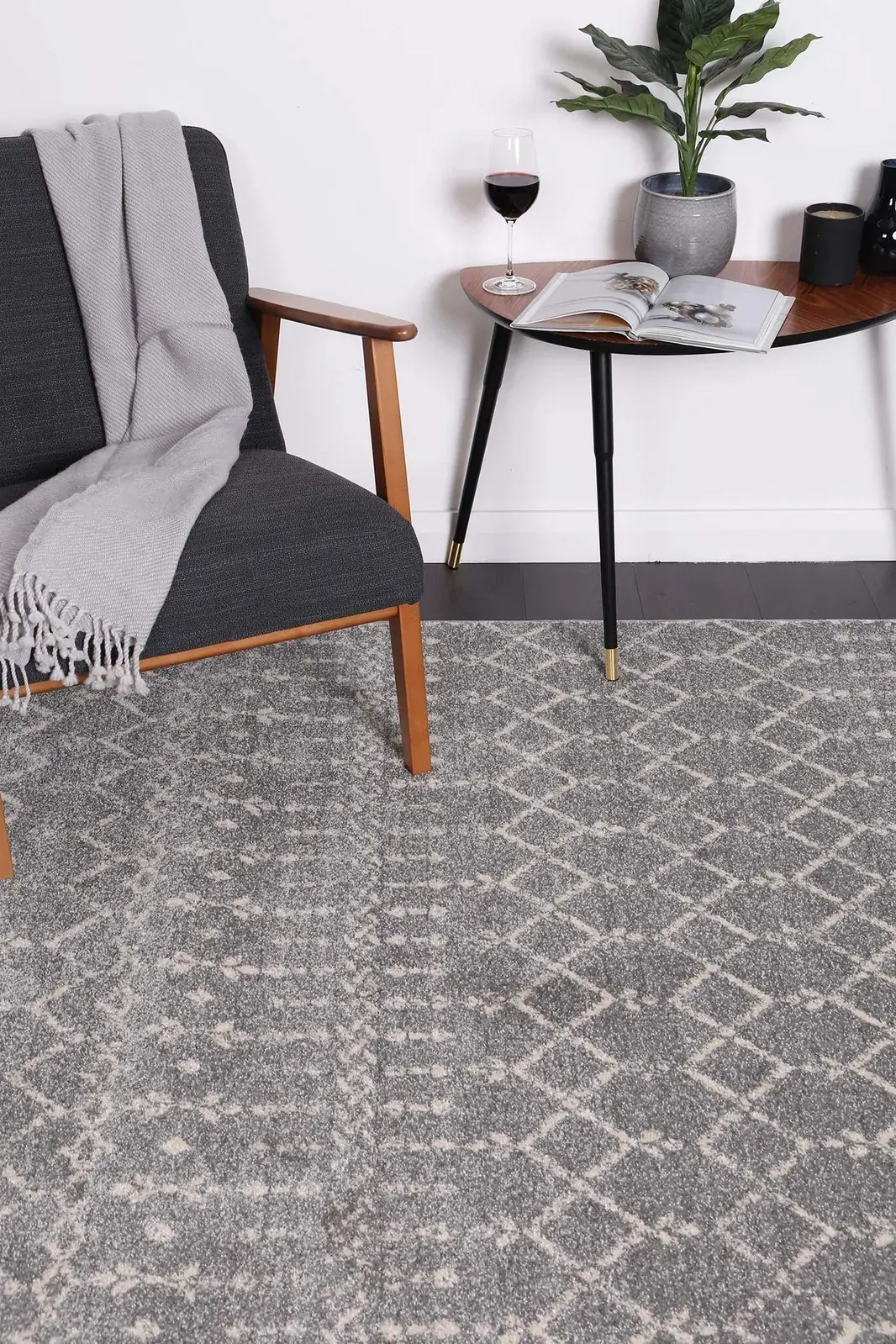 delicate-cassiday-grey-ivory-rug 200x290 delicate-cassiday-grey-ivory-rug 200x290