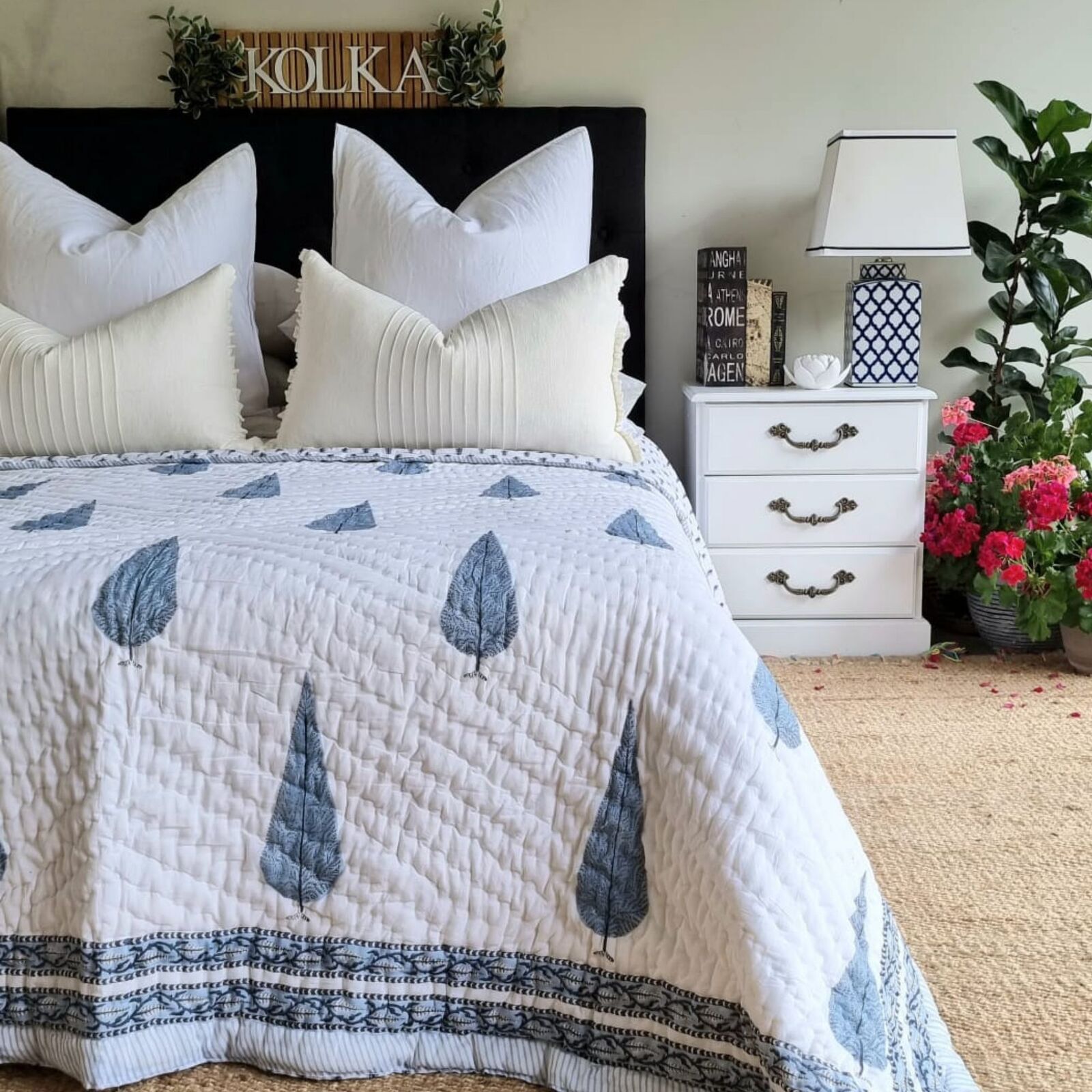 Pine Tree Reversible Quilt - Grey (King - 228 cm x 274 cm) Pine Tree Reversible Quilt - Grey (King - 228 cm x 274 cm)