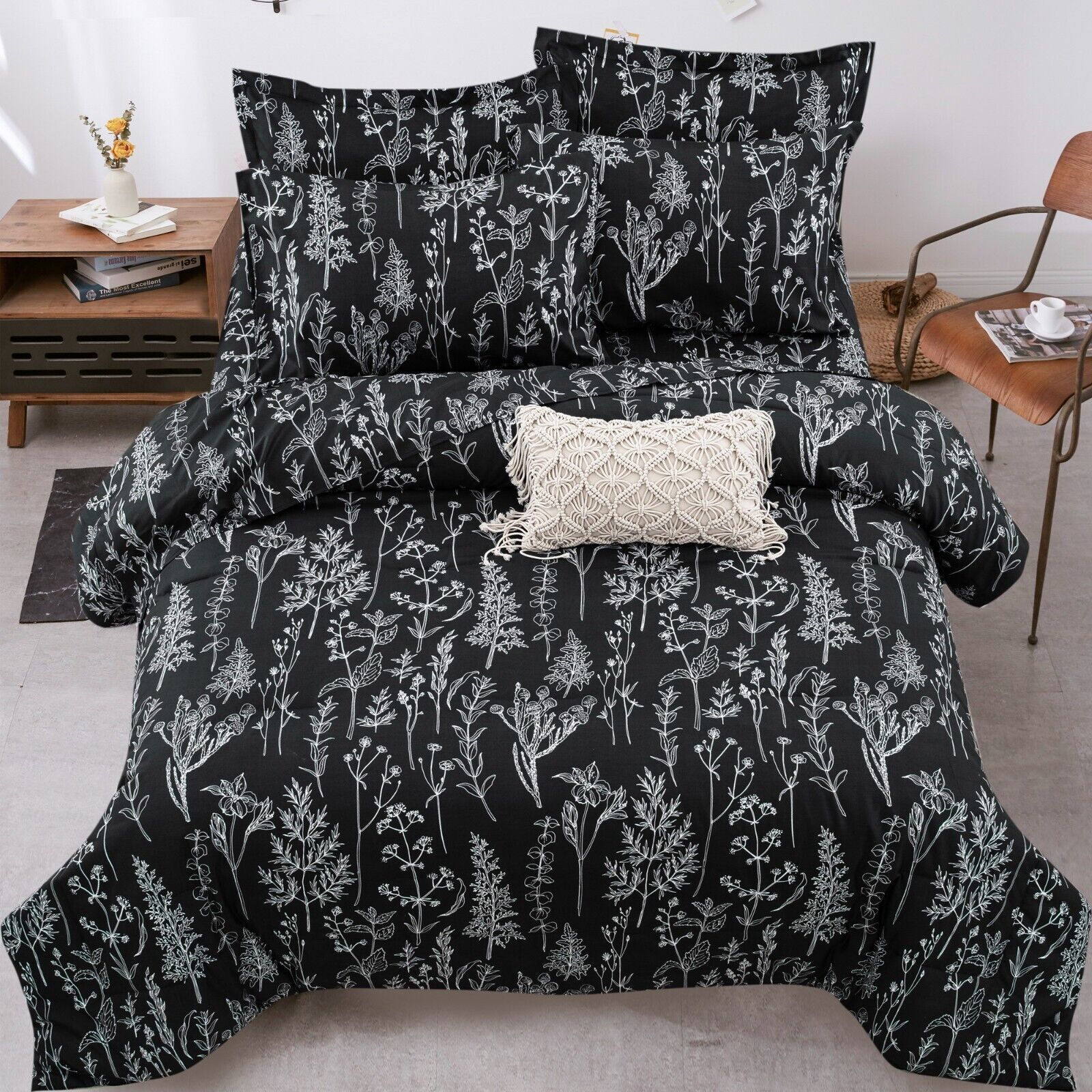 Floral Leaves Comforter Set, King Size, Microfiber Quilted Bedding with Pillowcase Floral Leaves Comforter Set, King Size, Microfiber Quilted Bedding with Pillowcase