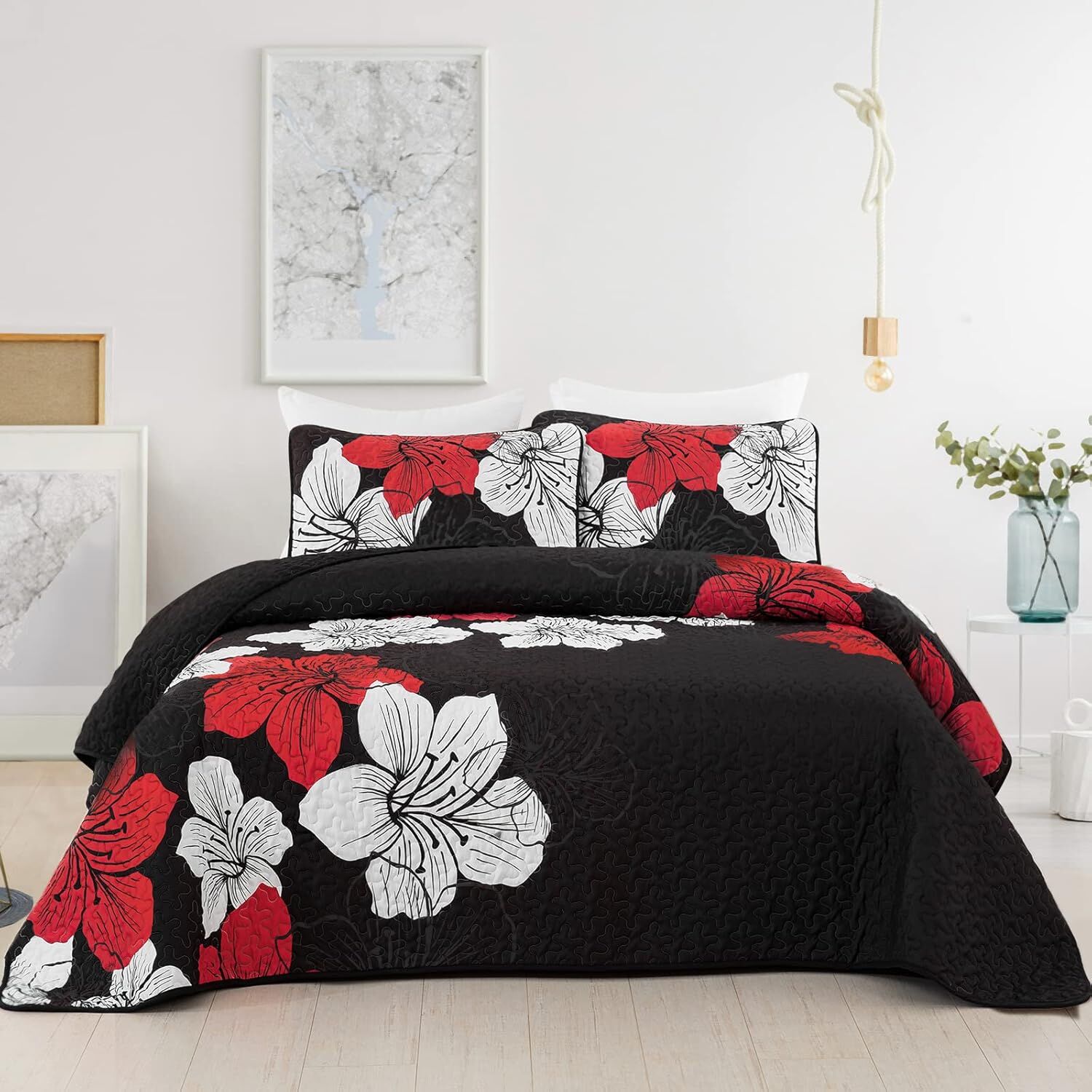Glorious Quilted coverlet and pillowcovers set: Unmatched Beauty - Queen size Glorious Quilted coverlet and pillowcovers set: Unmatched Beauty - Queen size