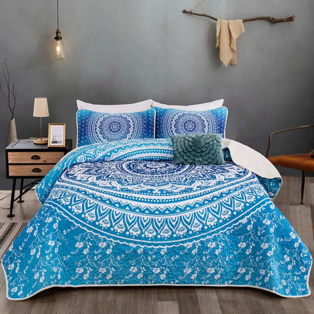 Xciting Quilted bedspread and pillowcovers set: Add Some Fun - Queen size Xciting Quilted bedspread and pillowcovers set: Add Some Fun - Queen size