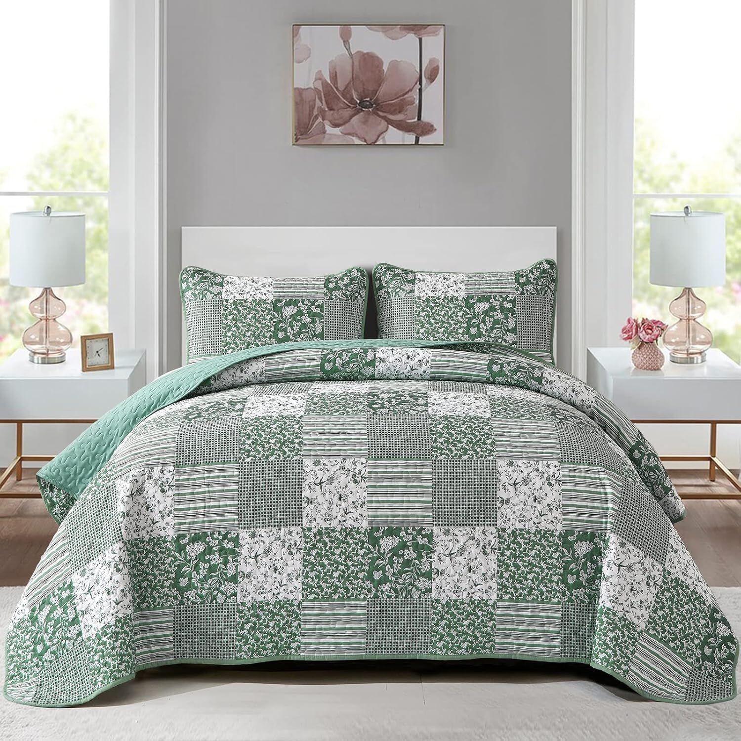 Delightful Quilted bedspread and pillowcovers set: Indulge in Comfort - Queen size Delightful Quilted bedspread and pillowcovers set: Indulge in Comfort - Queen size