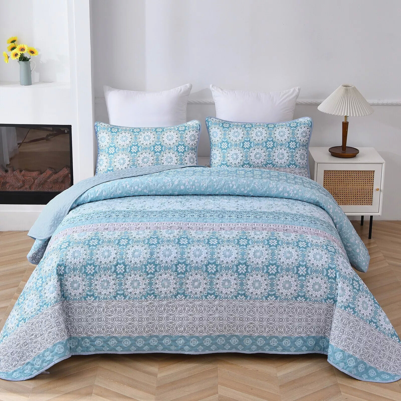 Peaceful Quilted coverlet and pillowcovers set: Relax and Unwind - Queen size Peaceful Quilted coverlet and pillowcovers set: Relax and Unwind - Queen size
