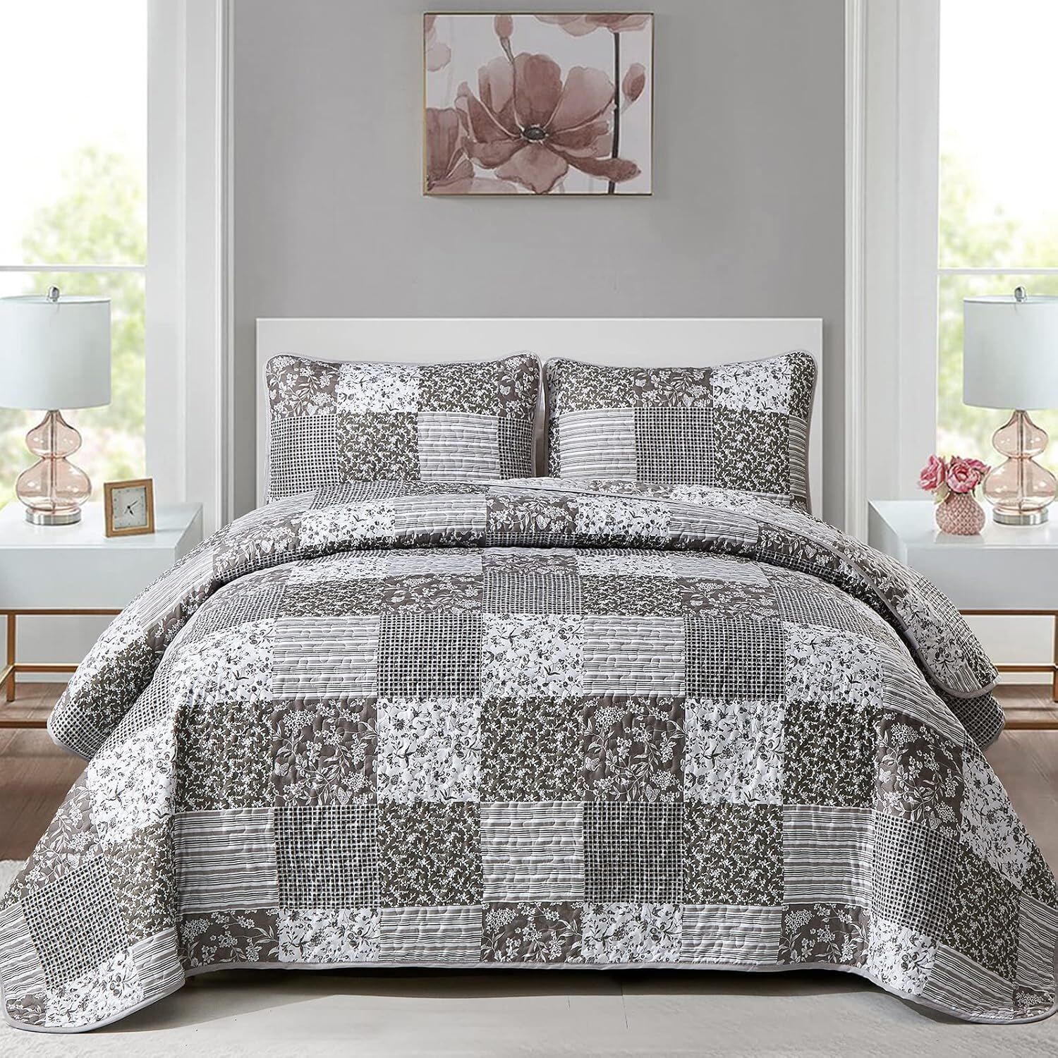 Bold Quilted bedspread and pillowcovers set: Make a Statement - Queen size Bold Quilted bedspread and pillowcovers set: Make a Statement - Queen size