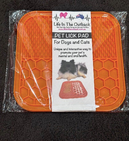 1x LIFE IN THE OUTBACK PET LICK PAD - Blue 1x LIFE IN THE OUTBACK PET LICK PAD - Blue