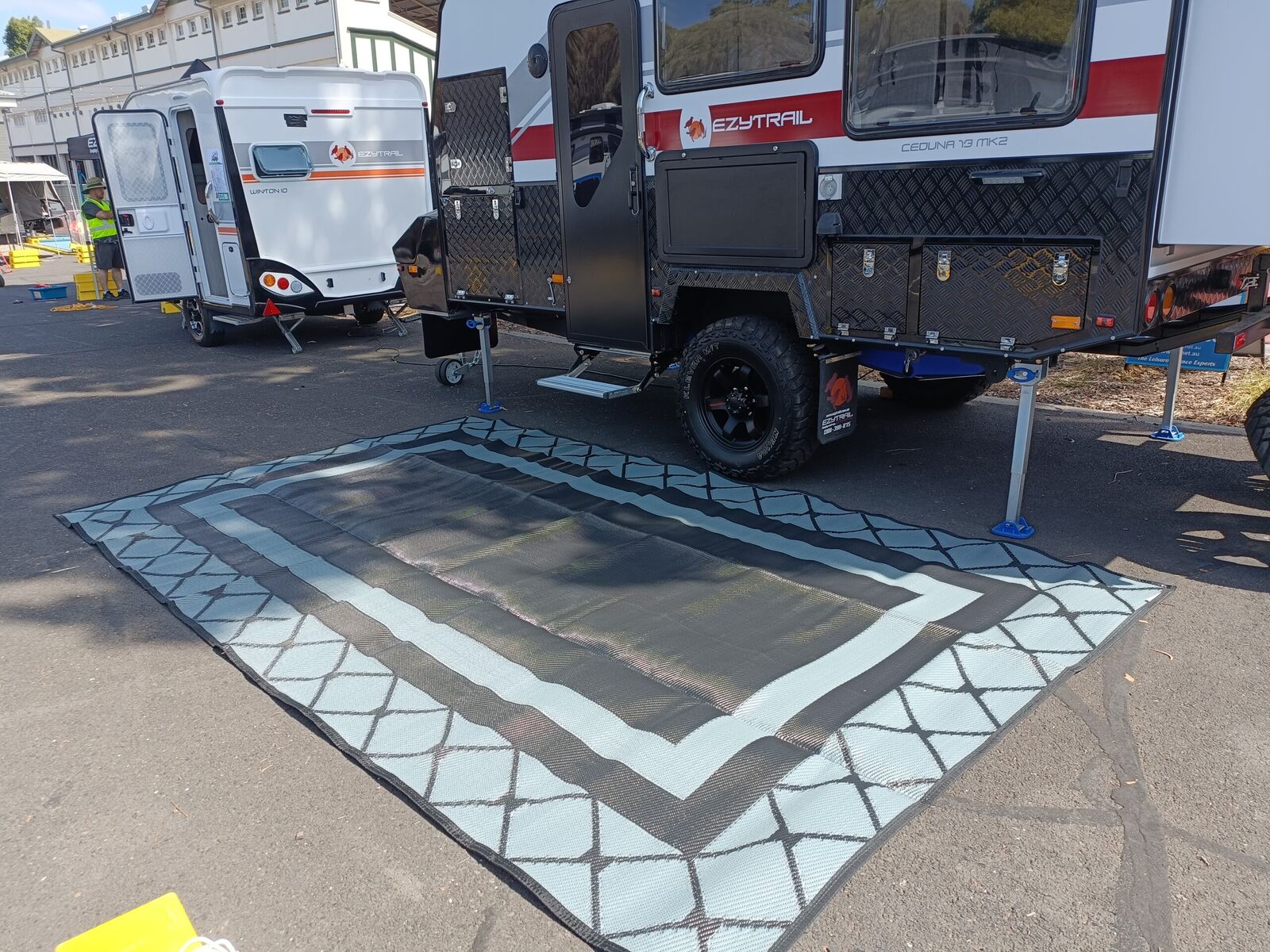 Alfresco 3m x 2.4m recycled mat Alfresco 3m x 2.4m recycled mat