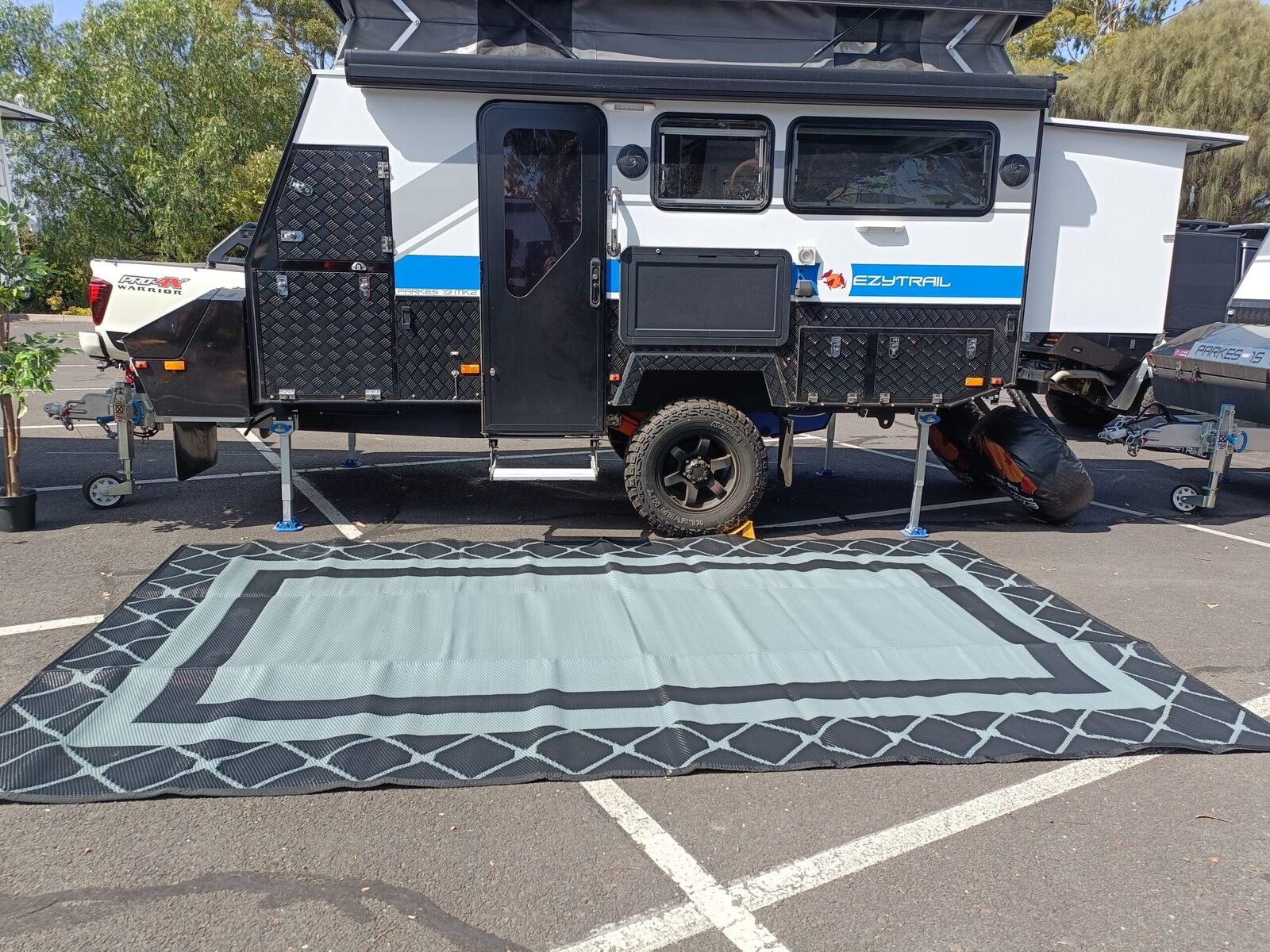 Alfresco 5m x 2.4m recycled mat Alfresco 5m x 2.4m recycled mat