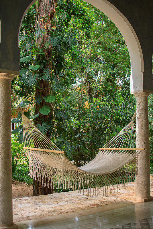 Mayan Legacy Queen Size Outdoor Cotton Mexican Resort Hammock With Fringe in Cream Colour Mayan Legacy Queen Size Outdoor Cotton Mexican Resort Hammock With Fringe in Cream Colour